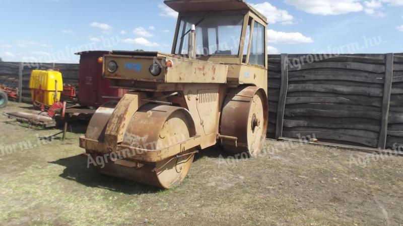 Road roller for sale