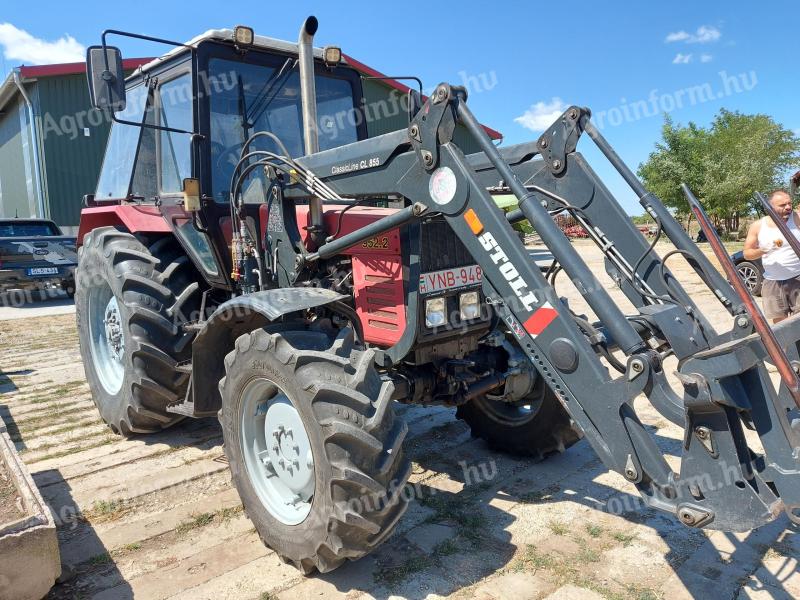 Ciągnik MTZ 952.2 z zachodnim ładowaczem STOLL w wersji "EXPORT"