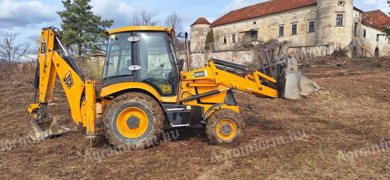 EXCAVATOR/COMBINĂTOR JCB 3CX