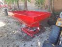 For sale hydraulic fertilizer spreader with two hydraulic opening, excellent condition