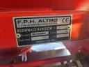 For sale hydraulic fertilizer spreader with two hydraulic opening, excellent condition