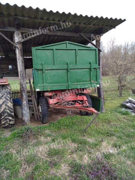 Maszyny rolnicze i przyczepy na sprzedaż