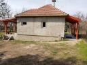 For sale detached, farm-like property in the 17th district of Budapest