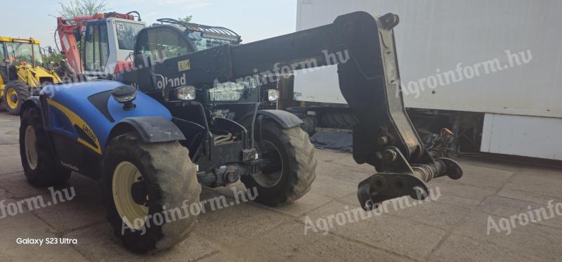 Teleskopski utovarivač New Holland LM5060