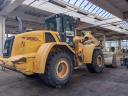 NEW HOLLAND W190 C - front loader with rubber wheels