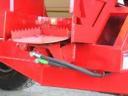 ANNOVI side-discharge organic fertilizer spreader for orchards