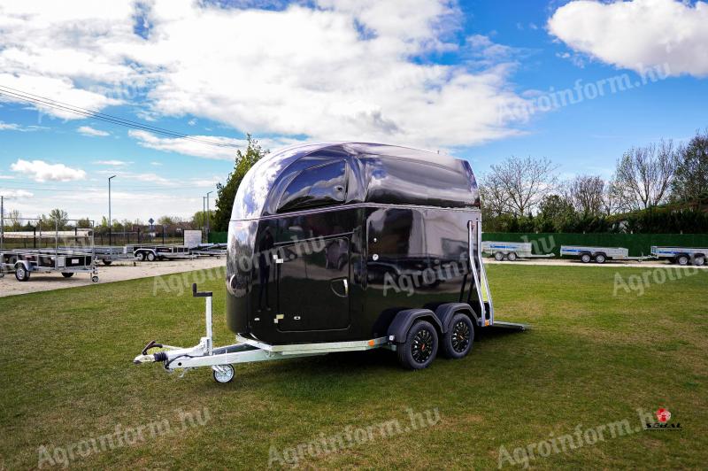 New Comfort Esprit 2-horse horsebox în loc de 5.299.000 Ft 4.779.000 Ft