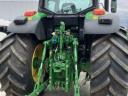 John Deere 6195M