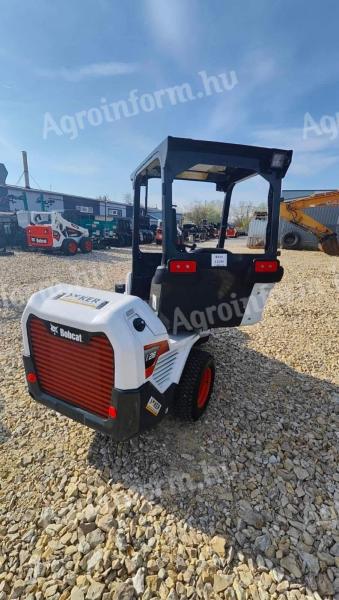 Bobcat L28 skid steer loader