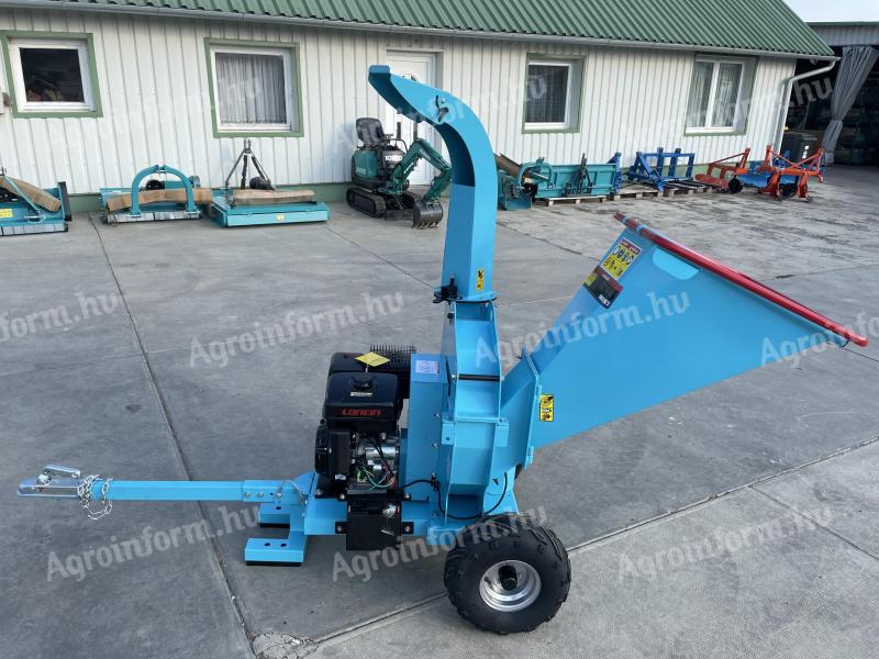 Benin motorized branch grinder