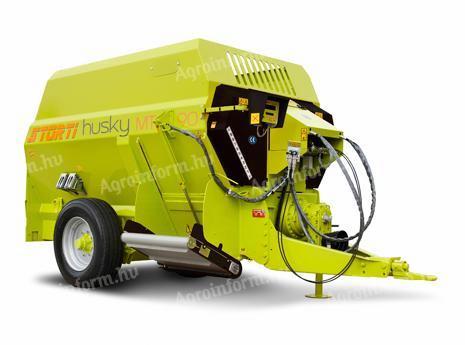 STORTI trailed, recumbent auger feed mixer