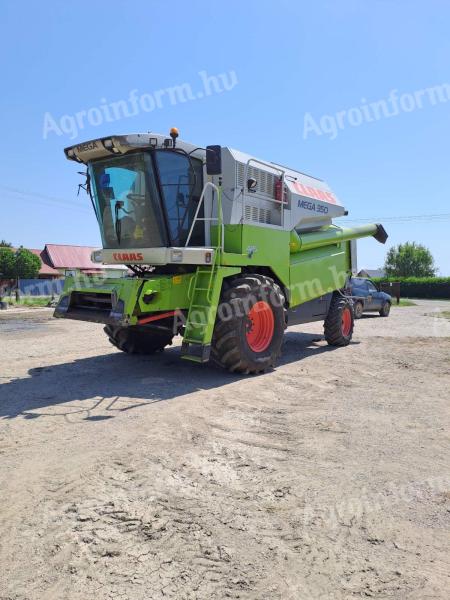 CLAAS MEGA 350