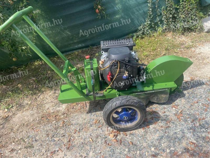 Log milling machine 22 HP