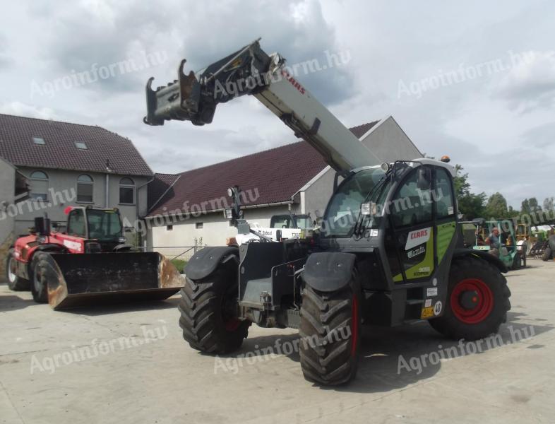 Claas Scorpion 9055 loader for sale in good technical condition