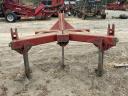 3 knife soil spreader