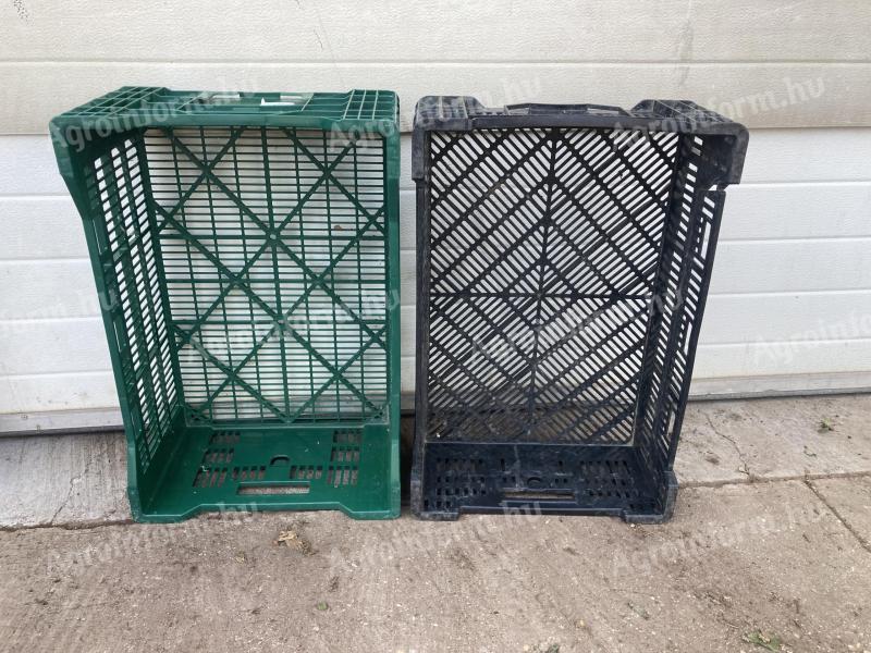 Plastic crate