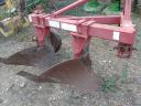 2 pcs 2 head Kühne ploughs for sale, exchangeable