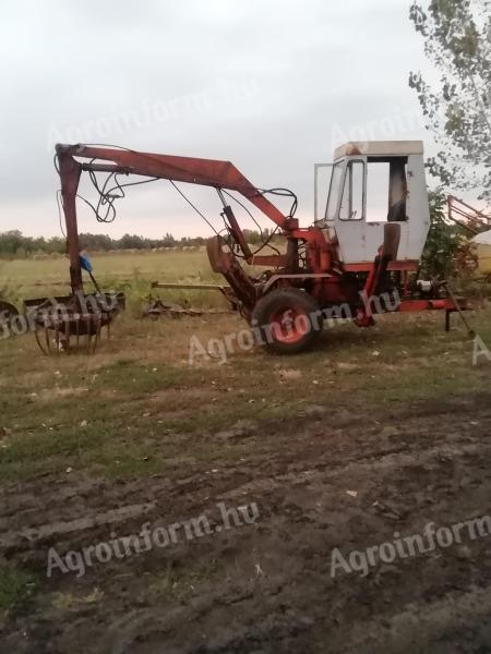 Maszyna ładująca UNHZ 750 na sprzedaż, wymienna