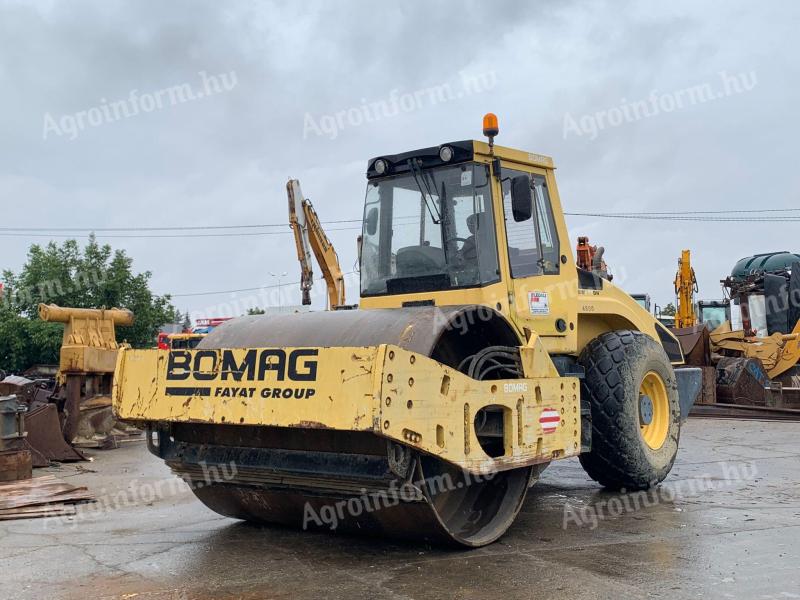 Walec drogowy Bomag BW 216 DH-4