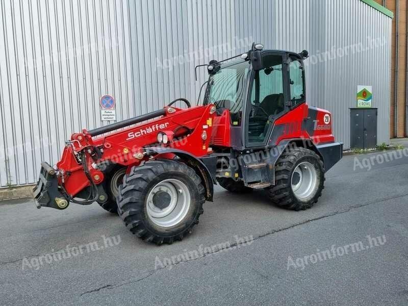 Schäffer 6680 T articulated loader