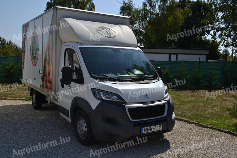 Pojazdná predajňa Peugeot Boxer