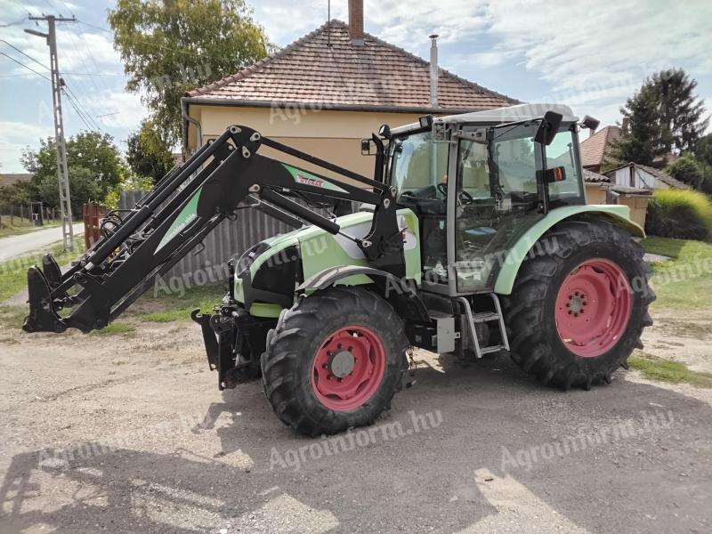 Class centis 86 hp tractor