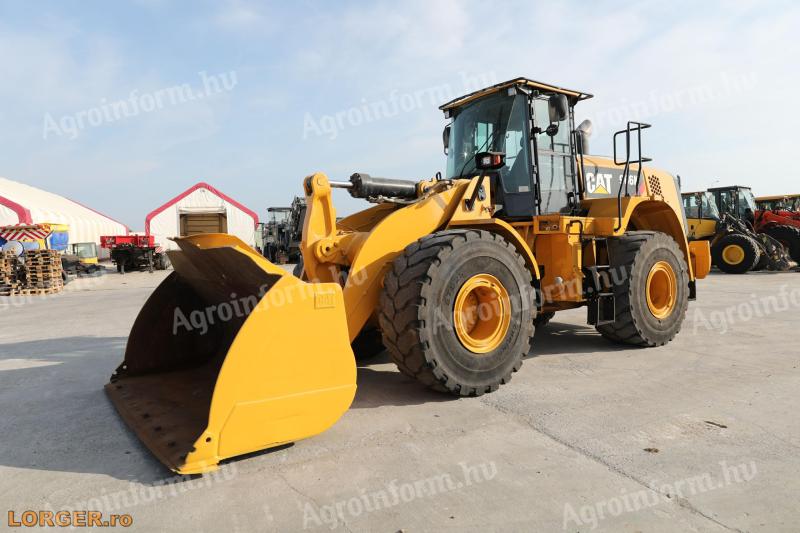 Caterpillar 966K front loader