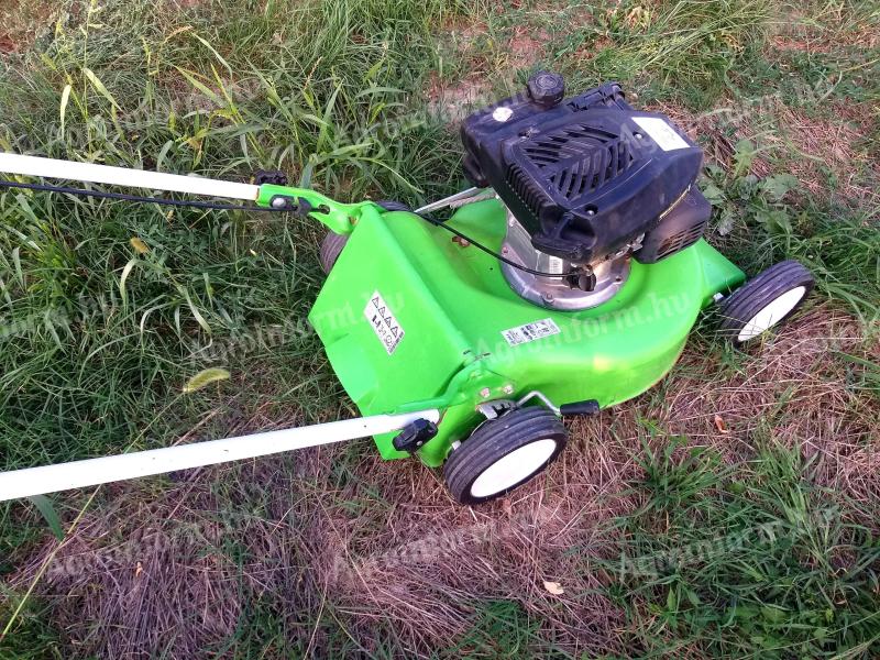 Viking MB 248 petrol lawn mower