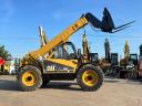 Caterpillar TH62 telescopic handler