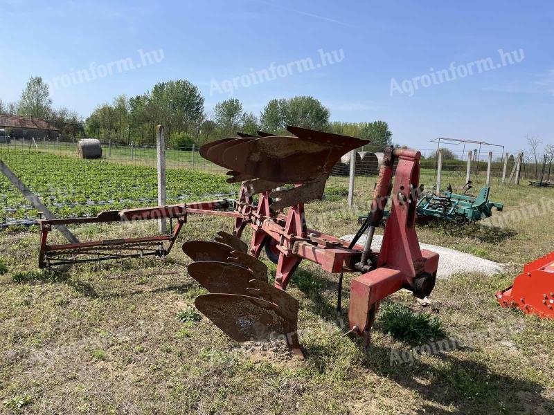 Alternating plough rotating 3 plough heads