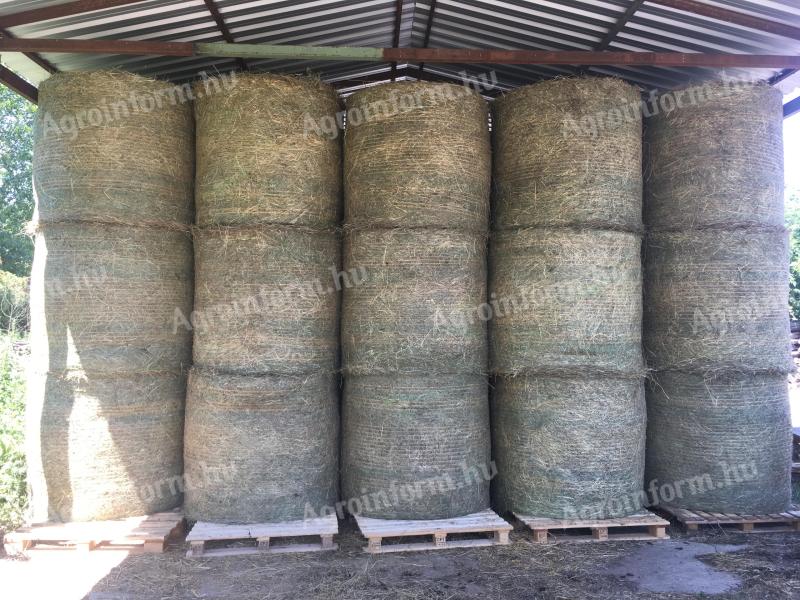 Hay, hay bale, meadow hay, round bale