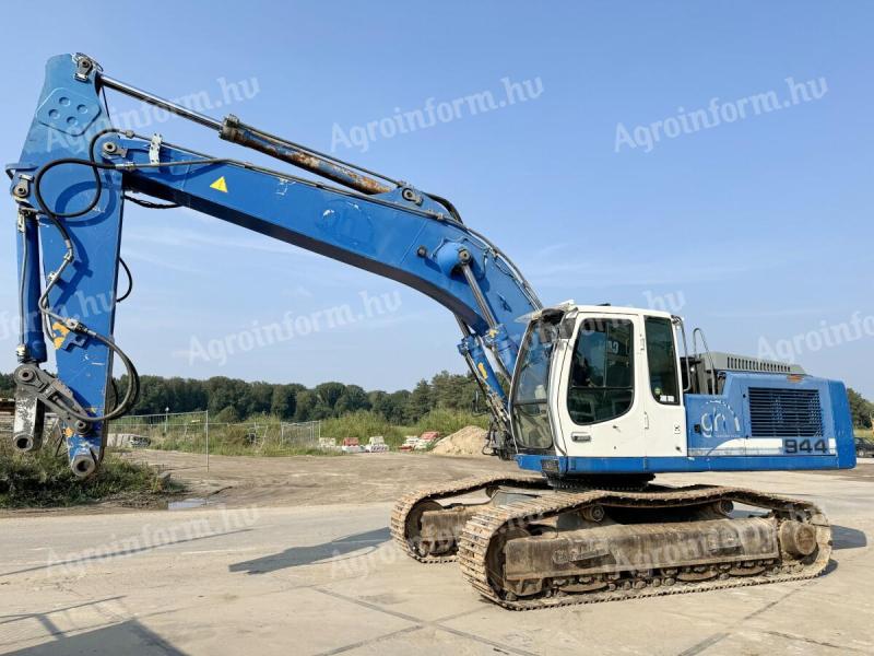 Liebherr R944 / 2008 / 17 400 hours / Air conditioning / Leasing from 20%