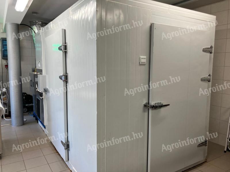 Heat pump dryer, fruit dryer