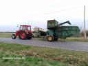 John Deere 360 grain combine trailed