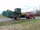 John Deere 360 grain combine trailed