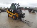 For sale JCB 30DHL forklift with 1 028 hours of operation