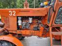 Traktor MTZ-82