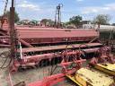 Kühne IH 6200 grain drill