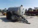 8000 litres with discharge frame for sale (pump in pieces)