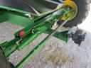 John Deere T660 combine