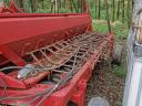 IH 6200 grain drill