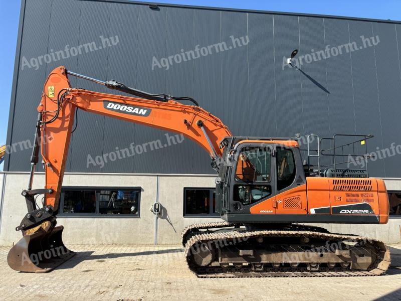 Doosan DX225LC-5 / 2018 / 4000 ore / Leasing de la 20%