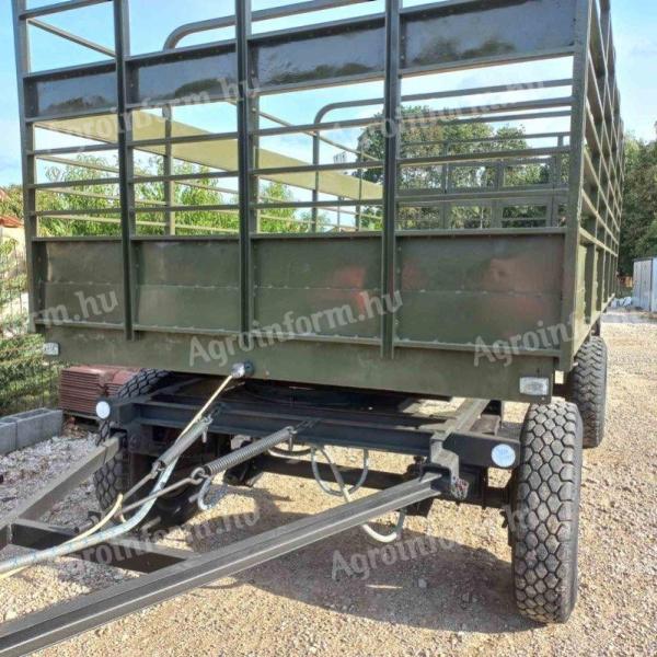 Animal transport trailer