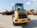 Case 221 D front loader