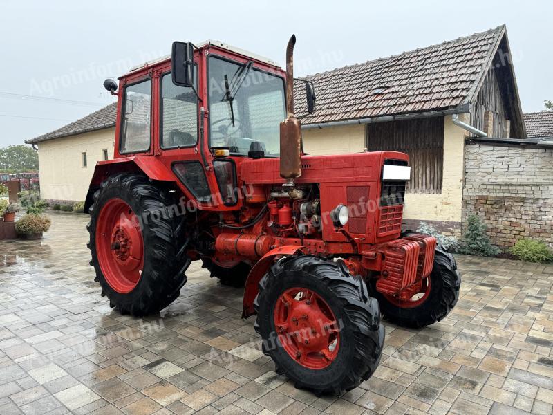 Weißrussischer Traktor MTZ 82