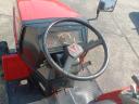 Tractor mic japonez Yanmar F7 cu trei cilindri, tracțiune integrală, 17 CP