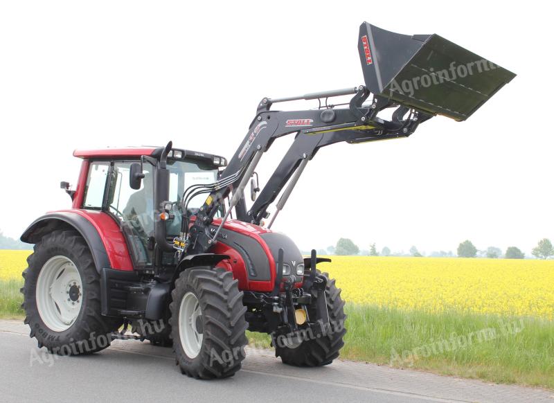 Front loader for Valtra tractors