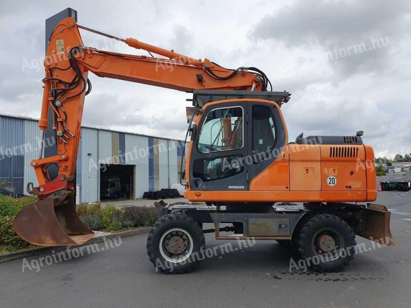 Doosan DX190W / 12 400 HUF / Prenájom od 20 %