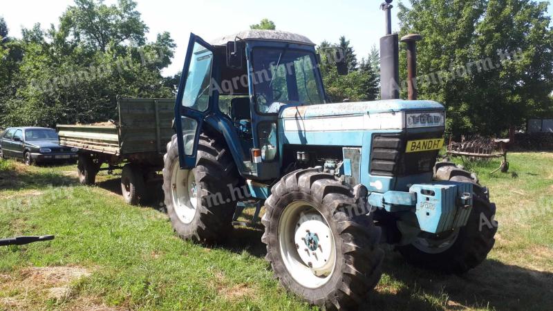 Ford 8100 tractor