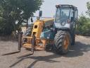 Sanderson telescopic handler for sale in good condition, with technician